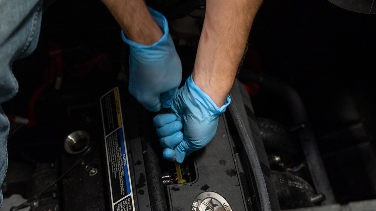 How to change the oil on a Switch pontoon boat? SeaDoo