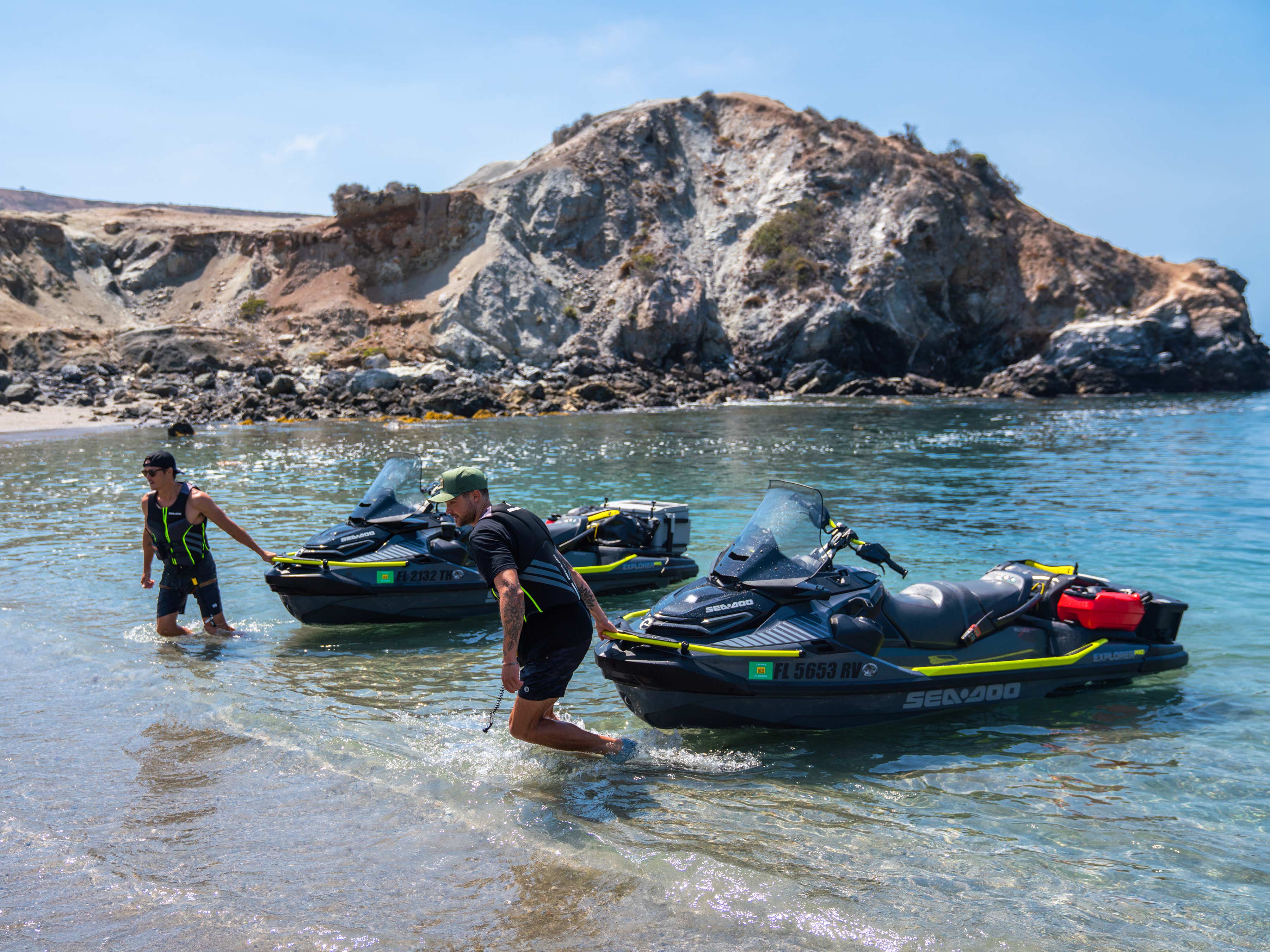 Dylan Efron à l'Île Catalina avec des motomarines Sea-Doo