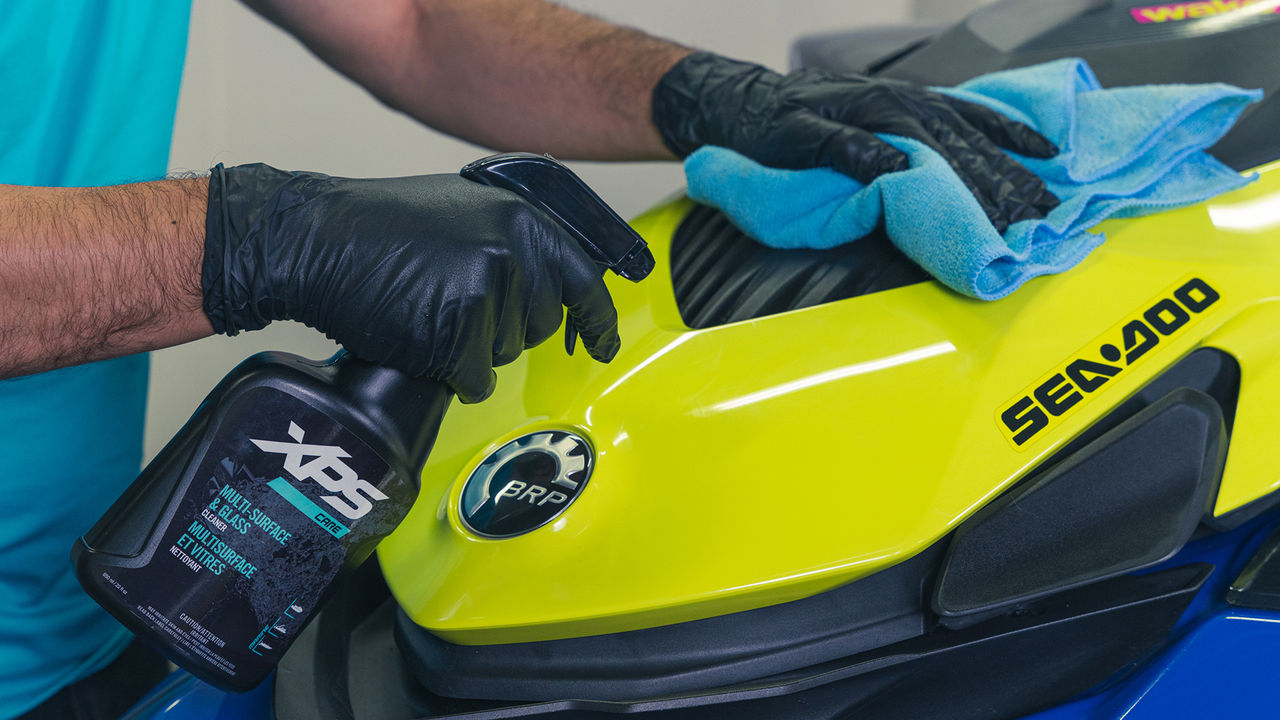 Rider wearing Sea-Do Freedom PFD.