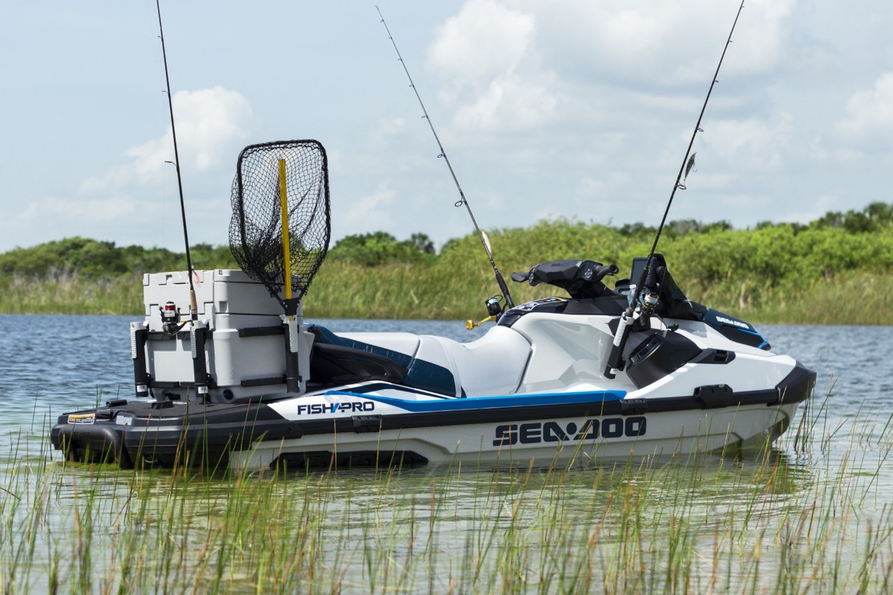 https://sea-doo.brp.com/content/sea-doo/en_gb/sea-doo-life/blog/explore-new-opportunities-with-a-pwc-designed-for-fishing/_jcr_content/root/article_summary/article/image_1972910213.coreimg.jpeg/1683123067279/sea-my21-fishpro-white-pac-acc-110920081929-web.jpeg
