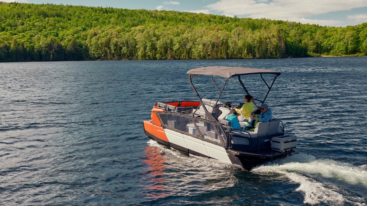 Woman controlling a Sea-Doo Switch Cruise